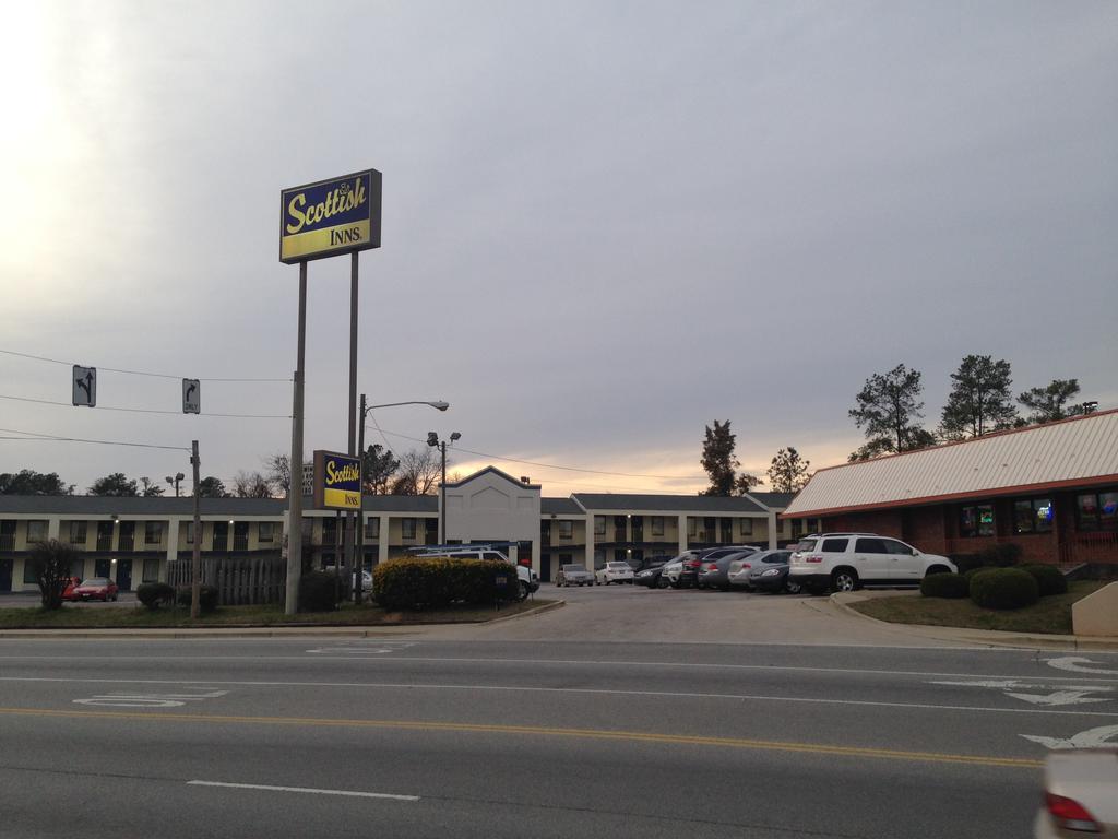 Scottish Inns Augusta Phòng bức ảnh