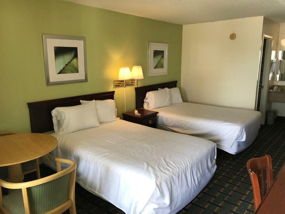 Scottish Inns Augusta Ngoại thất bức ảnh