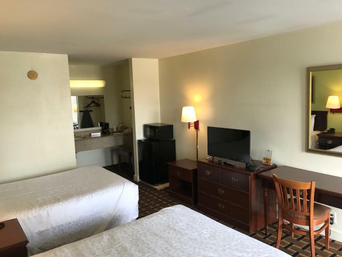 Scottish Inns Augusta Ngoại thất bức ảnh